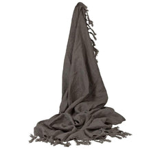 Load image into Gallery viewer, Theo and Joe Camargue Throw Taupe | Throws | app store dev @@ABC ///[option4] 十月五日 11:53 
