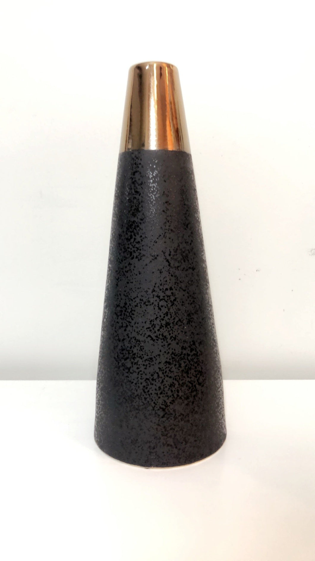 Liberty Homeware Black Volcano Vase - Large | Accessories | app store dev @@ABC ///[option4] 十月五日 11:53 