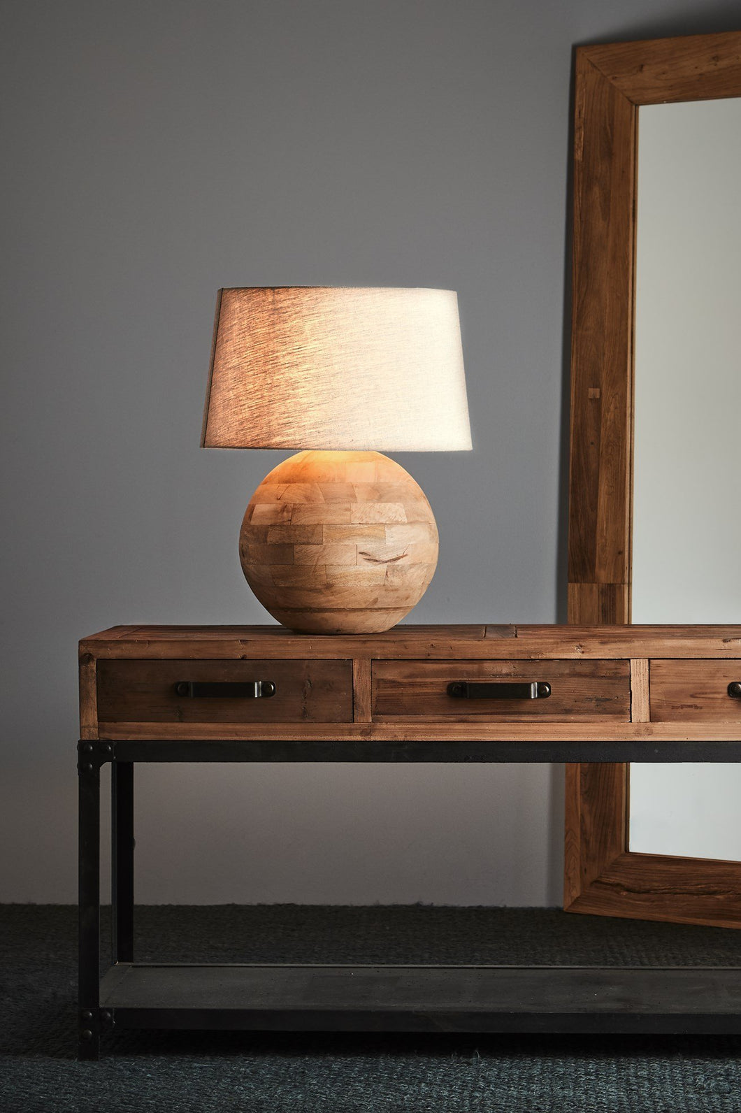 Zaffero Boule Medium - Natural - Turned Wood Ball Table Lamp | Lighting | app store dev @@ABC ///[option4] 十月五日 11:53 
