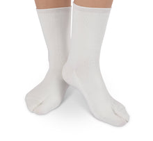 Load image into Gallery viewer, OrthoFeet Bunion Relief Socks - White (3 pairs) | Socks | app store dev @@ABC ///[option4] 十月五日 11:53 
