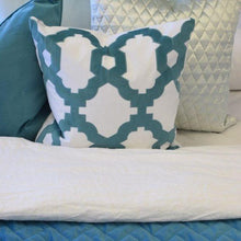 Load image into Gallery viewer, Theo and Joe Brighton Turquoise Cover | Accessories | app store dev @@ABC ///[option4] 十月五日 11:53 
