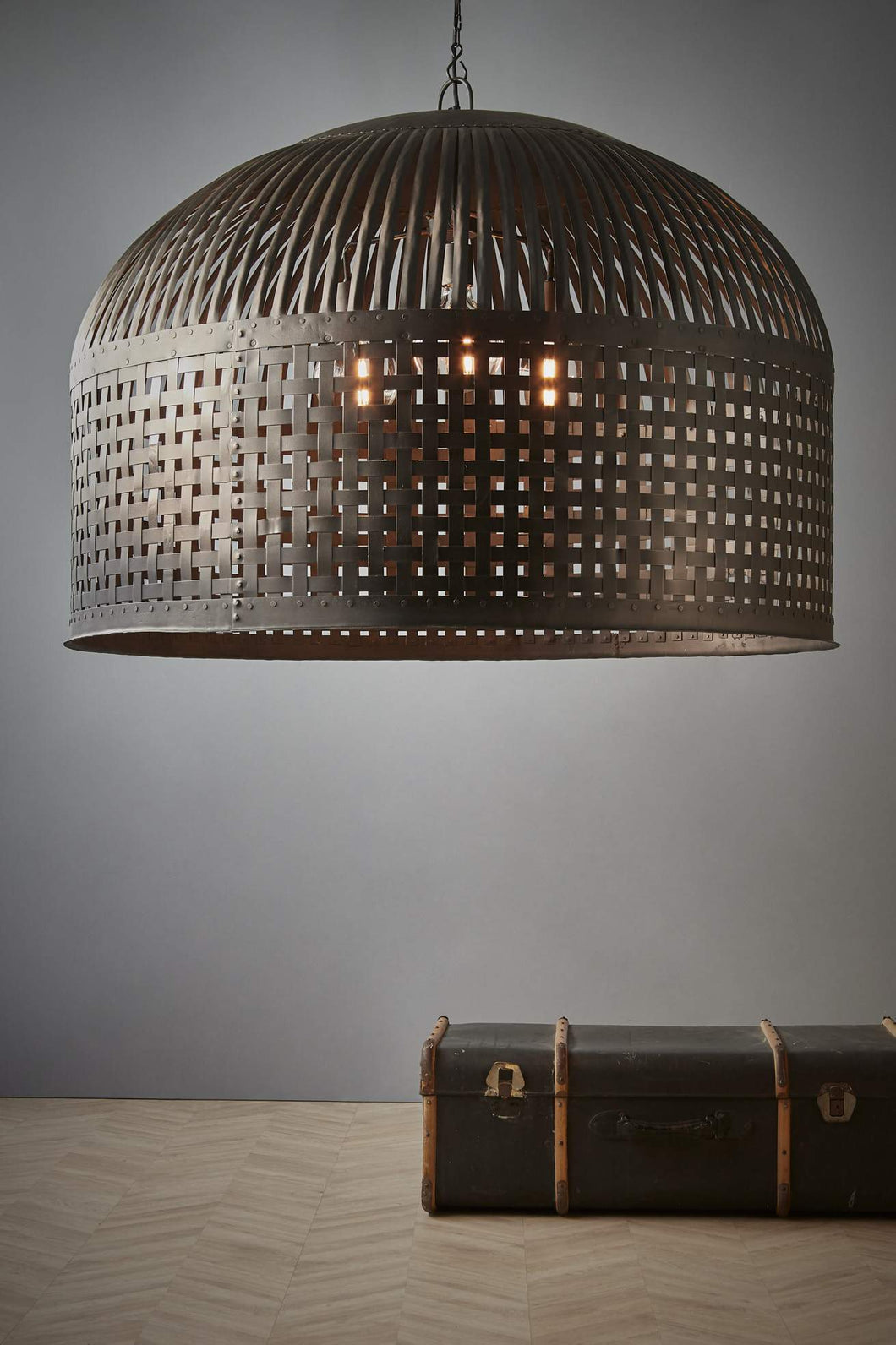 Zaffero Esch Extra Large - Antique Black - Woven Iron Strips Pendant Light | Lighting | app store dev @@ABC ///[option4] 十月五日 11:53 
