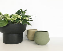 Load image into Gallery viewer, MRD Home Ana Planter X-Small - Cork | Accessories | app store dev @@ABC ///[option4] 十月五日 11:53 

