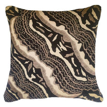 Load image into Gallery viewer, Bandhini Homewear Design Brahmin Moth Black Lounge Cushion | Accessories | app store dev @@ABC ///[option4] 十月五日 11:53 
