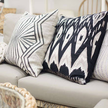 Load image into Gallery viewer, Bandhini Homewear Design Fan Black Lounge Cushion 55 x 55 cm | Accessories | app store dev @@ABC ///[option4] 十月五日 11:53 
