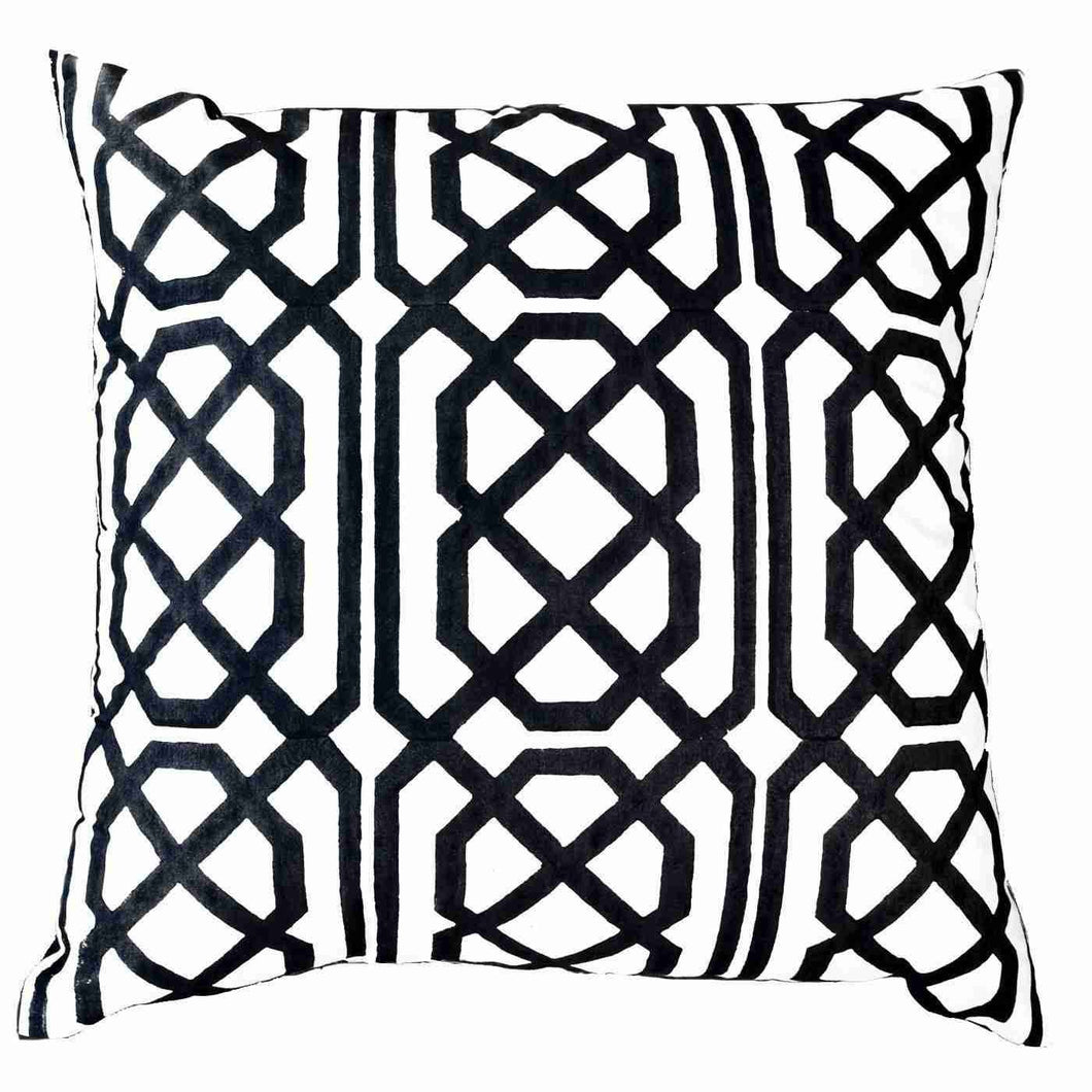 Bandhini Homewear Design Jagger Black & White Lounge Cushion 55 x 55 cm | Accessories | app store dev @@ABC ///[option4] 十月五日 11:53 