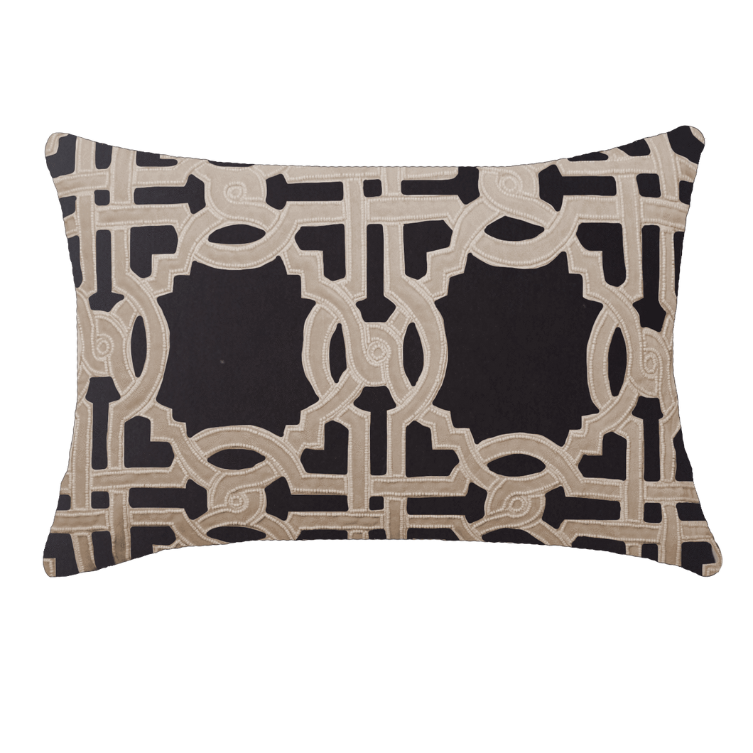 Bandhini Homewear Design Intertwined Black Lumber  Cushion | Accessories | app store dev @@ABC ///[option4] 十月五日 11:53 