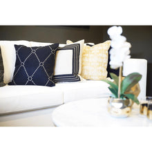 Load image into Gallery viewer, Bandhini Homewear Design Dot Diamond Black Medium 50 x 50 cm | Medium Cushion | app store dev @@ABC ///[option4] 十月五日 11:53 
