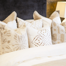 Load image into Gallery viewer, Bandhini Homewear Design Dot Flower White Medium Cushion 50 x 50cm | Accessories | app store dev @@ABC ///[option4] 十月五日 11:53 
