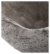 Load image into Gallery viewer, Home &amp; Giftware Cement Shell Planter | Accessories | app store dev @@ABC ///[option4] 十月五日 11:53 
