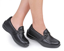 Load image into Gallery viewer, OrthoFeet Chelsea - Black | Footwear | app store dev @@ABC ///[option4] 十月五日 11:53 
